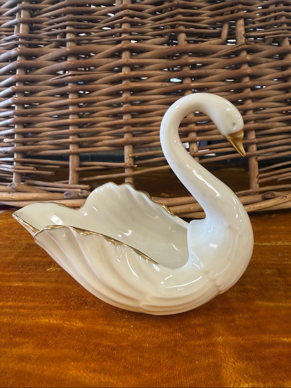 Lenox Ivory and Gold Porcelain Swan Dish